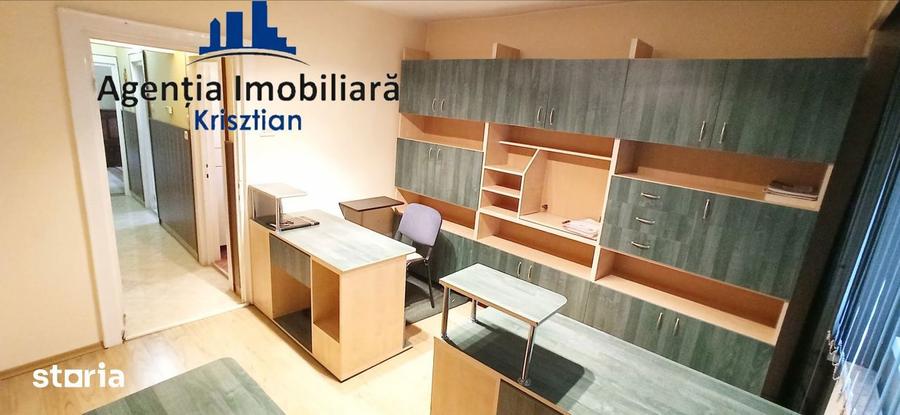 Apartament cu 4 camere de vanzare in Micro 16 - 19