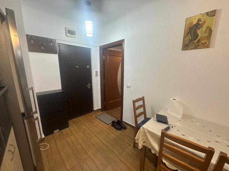 Apartament cu 2 camere semidecomandat în Muncii