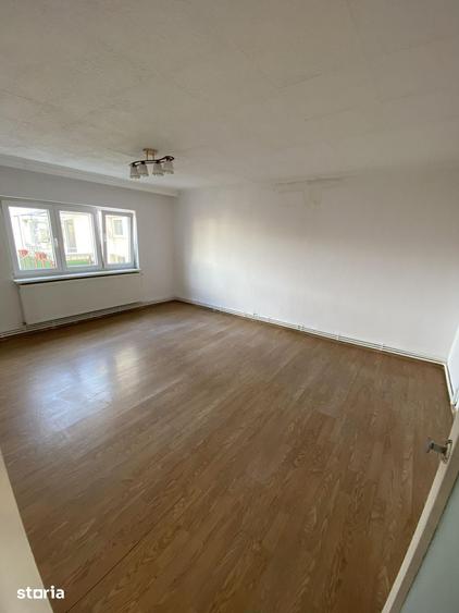 Apartament 3 camere de vanzare , Independetei M17 , et.4 , 71.500 euro - 8