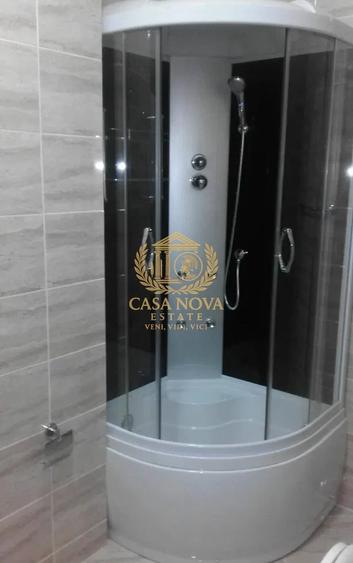 Apartament cu 3 camere semidecomandat, mobilat în Central