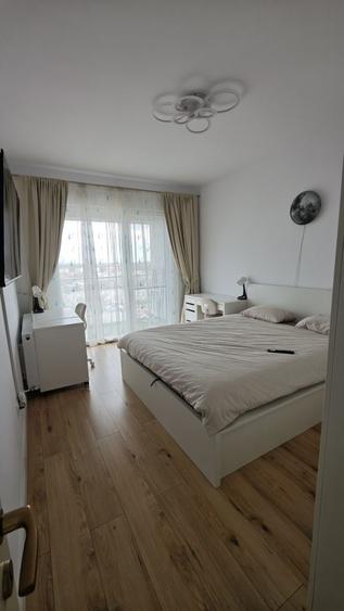Apartament cu 3 camere decomandat în 9 Mai