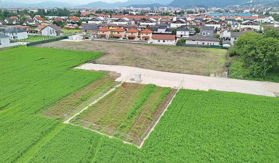Teren Construcții intravilan de 800 mp, în Bartolomeu
