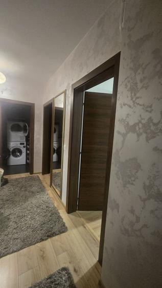 Apartament cu 3 camere decomandat în Berceni