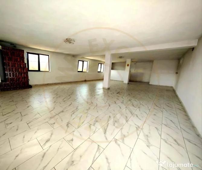 Spațiu comercial, de 140 mp, în Dârmănești