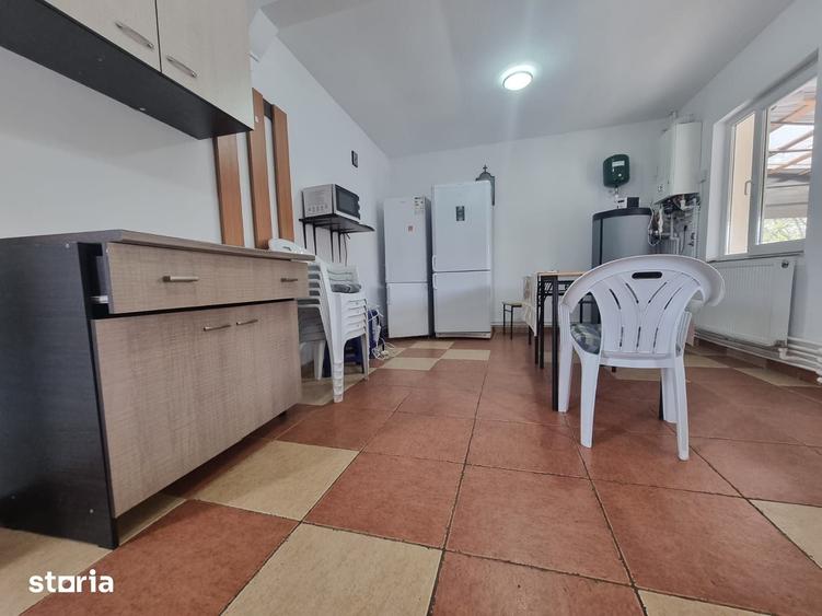 Casă cu 7 camere cu Teren 136 Mp în Central