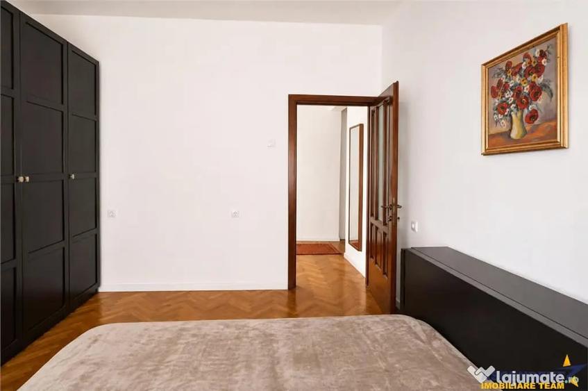 Apartament cu 2 camere decomandat în Centrul Istoric