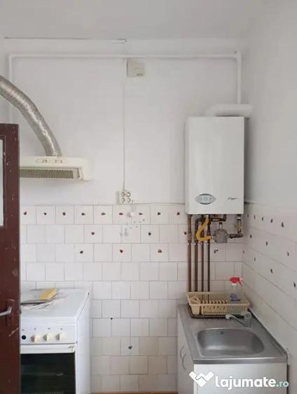 Apartament 2 camere zona TRACTORUL,str Octavian Goga - 3