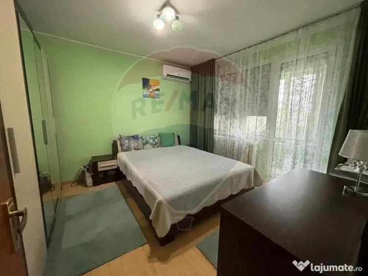 Apartament cu 3 camere decomandat în 1 Decembrie 1918