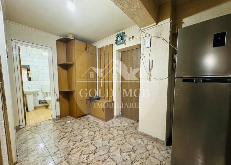 Apartament cu 4 camere decomandat, mobilat în Pantelimon