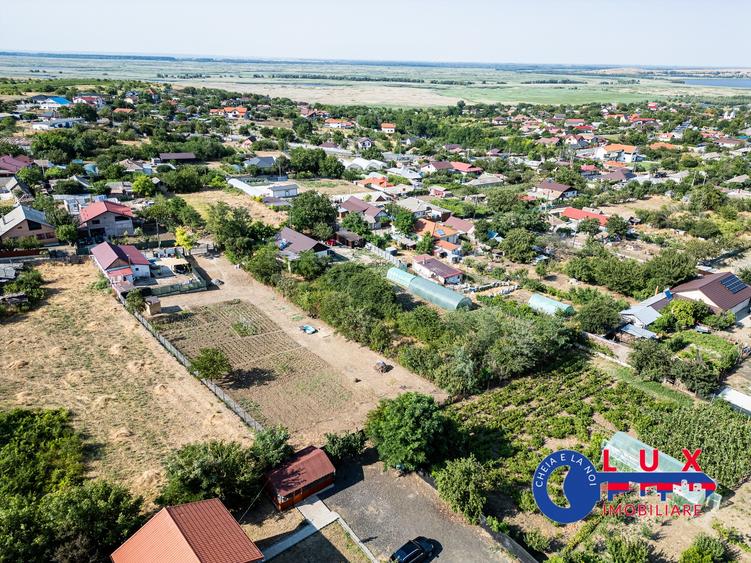 Teren Construcții intravilan de 1723 mp, în Mineri