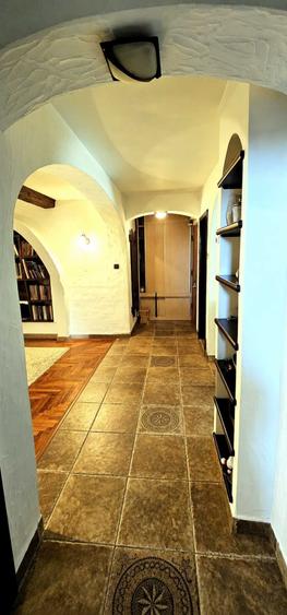Apartament cu 3 camere decomandat în Iosia