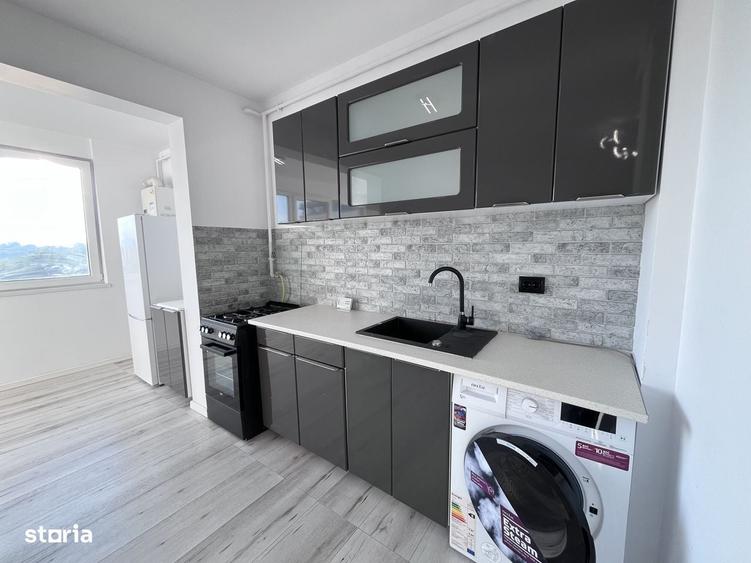 Apartament cu 3 camere semidecomandat în Florești