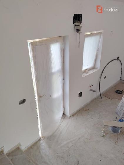 Duplex cu 3 camere cu Canalizare în Săcălaz