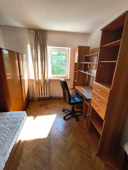 Apartament cu 3 camere decomandat în Dosu Bricii