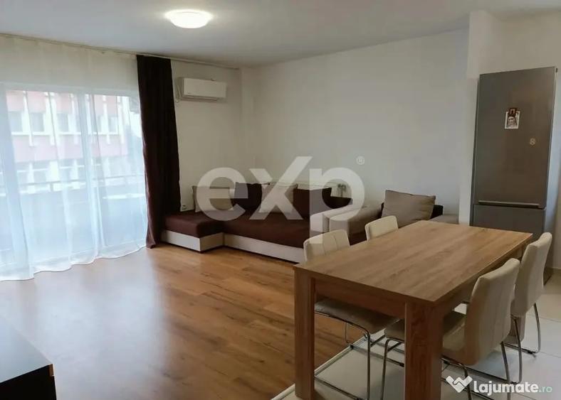 Apartament cu 3 camere semidecomandat în Central