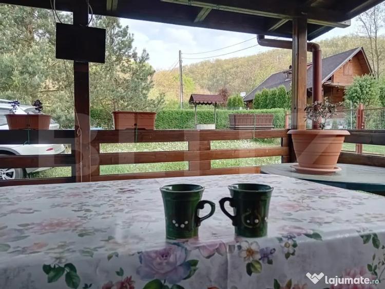 Casă cu 3 camere cu Teren 740 Mp în Central