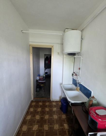 Garsonieră decomandată în Central