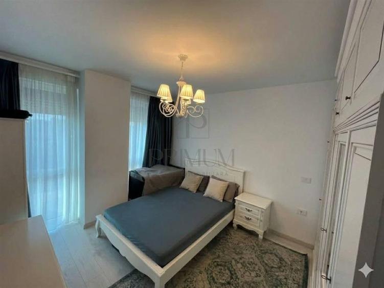 Apartament cu 3 camere decomandat, mobilat în Soarelui