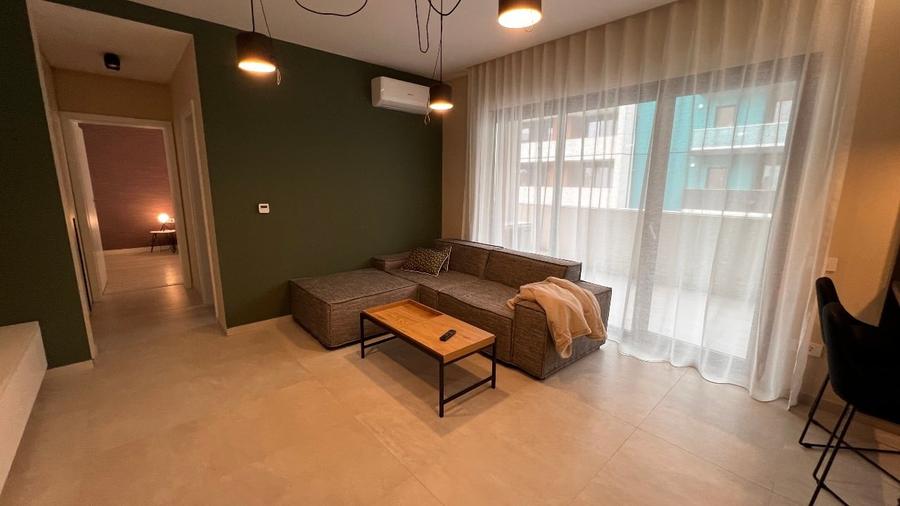 Apartament cu 2 camere semidecomandat, mobilat în Dumbrăvița