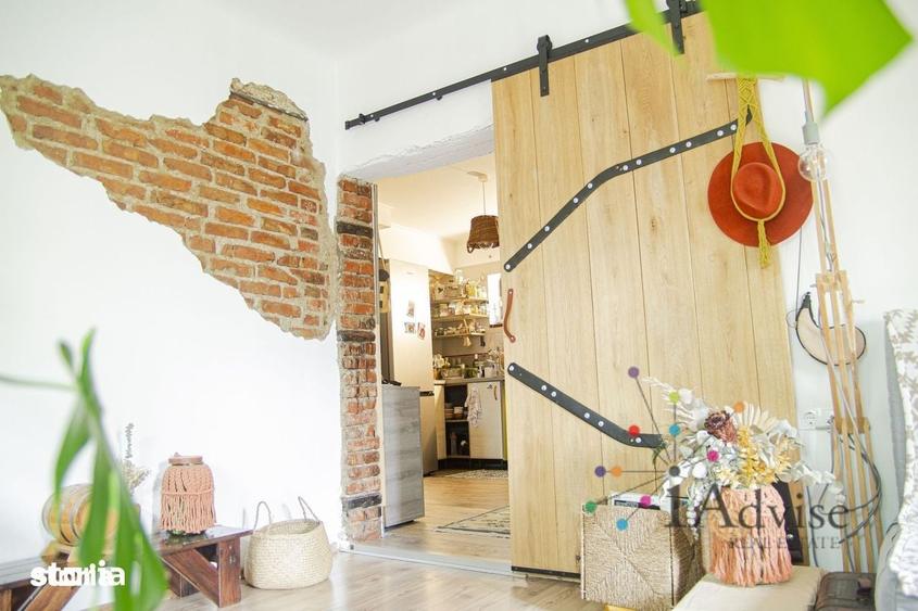 Apartament cu 2 camere decomandat în Centrul Istoric