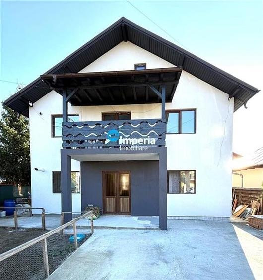 Casă individuală cu 8 camere cu Teren 300 Mp în Lunca Cetățuii