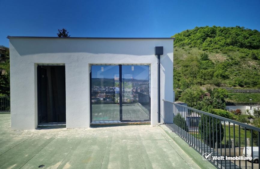Duplex cu 5 camere cu Canalizare în Grigorescu