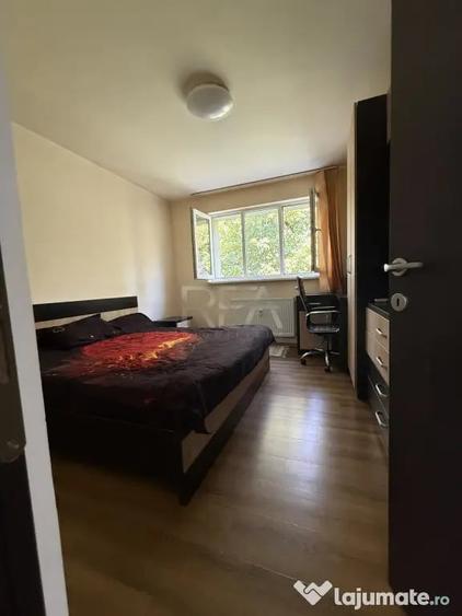 Apartament cu 4 camere semidecomandat în Drumul Taberei