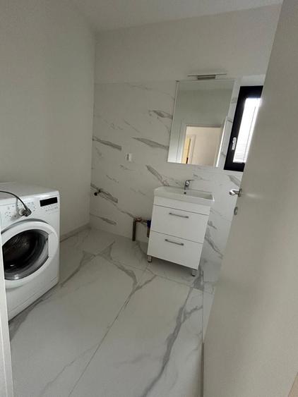 Casă cu 4 camere în Micești
