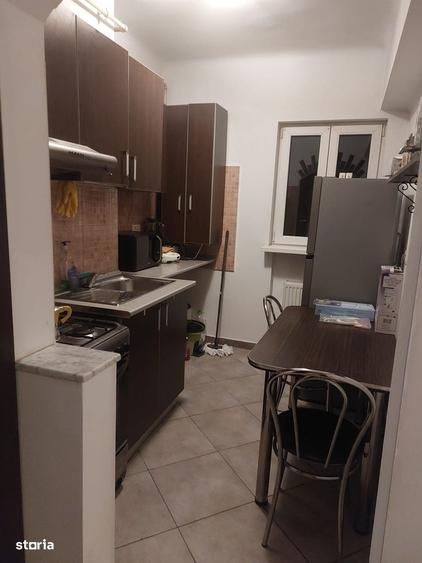 Apartament cu 2 camere, mobilat în Capitale