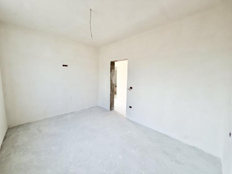 Duplex cu 3 camere cu Teren 300 Mp în Moșnița Nouă