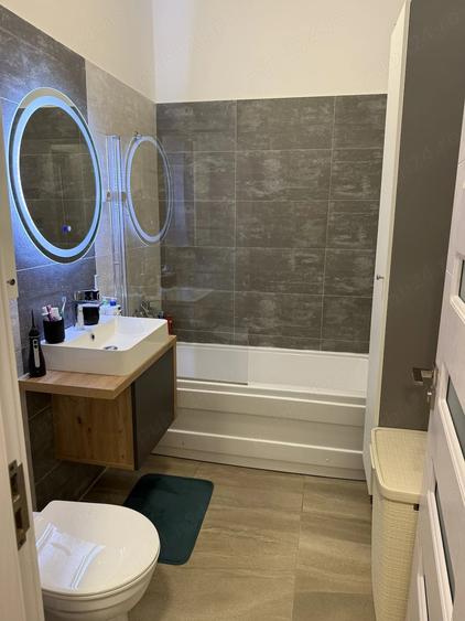 Apartament cu 2 camere decomandat în Metalurgiei