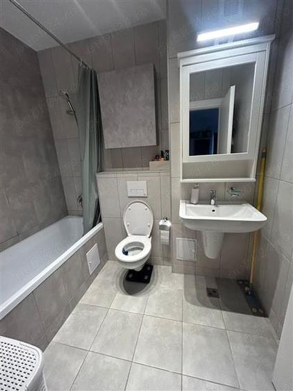 Apartament cu 2 camere semidecomandat în Lipovei