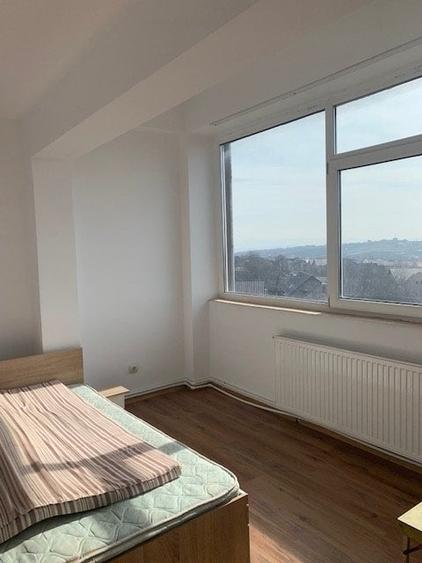 Apartament cu 3 camere semidecomandat, mobilat în Miroslava