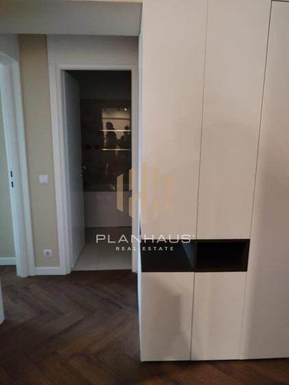 Apartament cu 2 camere decomandat, mobilat în Traian