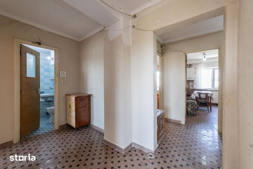 Apartament cu 3 camere în Negru Vodă
