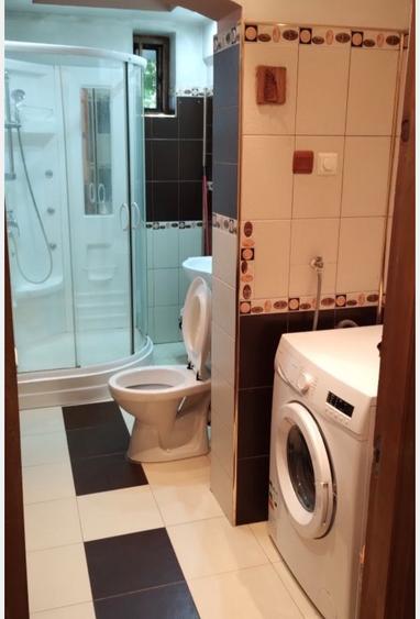 Apartament cu 3 camere semidecomandat, mobilat în Drumul Taberei