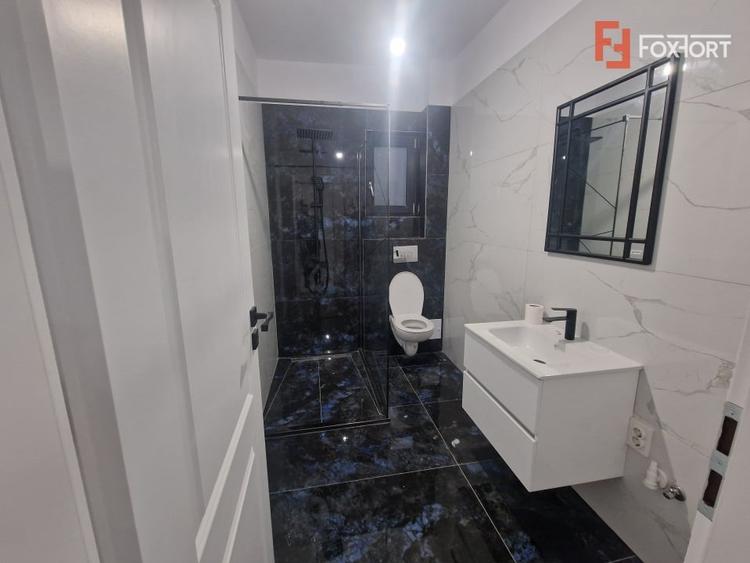 Duplex cu 3 camere cu Canalizare în Recaș