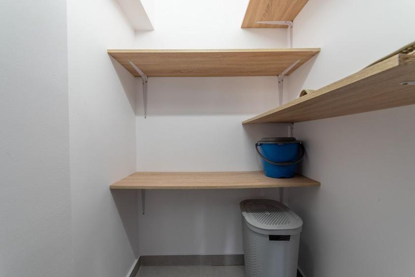 Apartament cu 3 camere decomandat, mobilat în Ștefănești