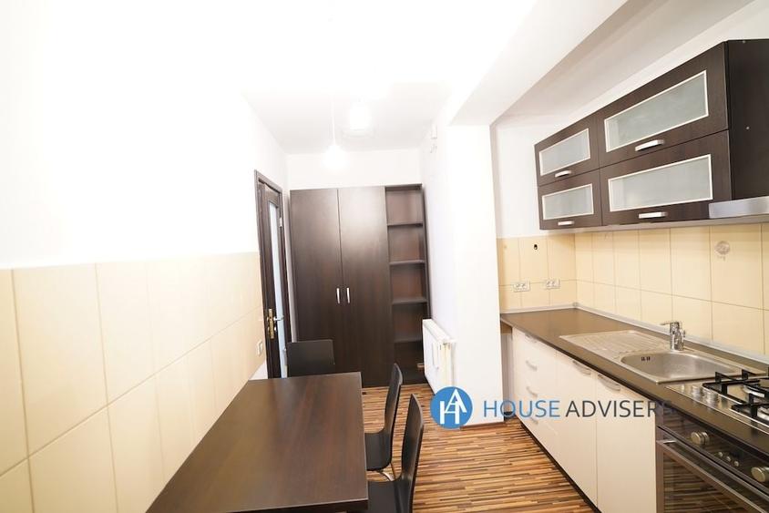 Apartament cu 2 camere, mobilat în Universitate