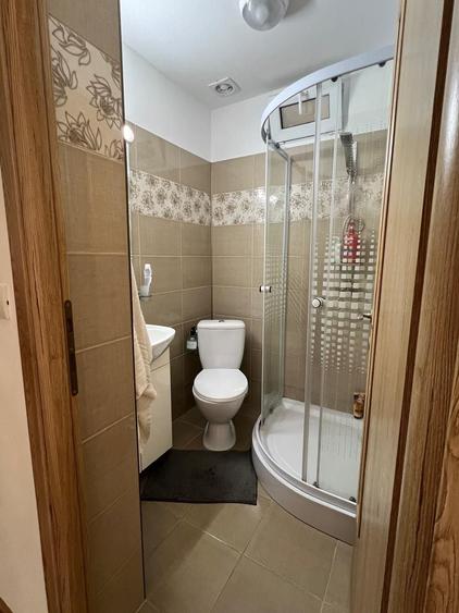 Casă cu 2 camere cu Teren 300 Mp în Central