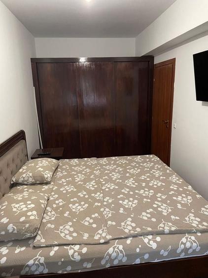 Apartament cu 3 camere în Dudu