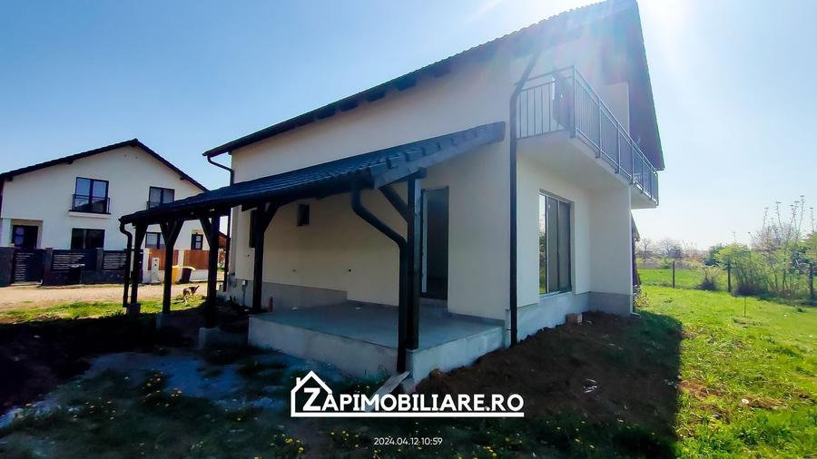 Duplex cu 4 camere cu Canalizare în Sâncraiu de Mureș