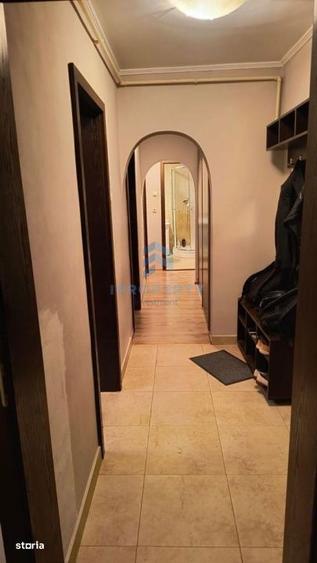 Apartament cu 3 camere, mobilat în Giurgiului