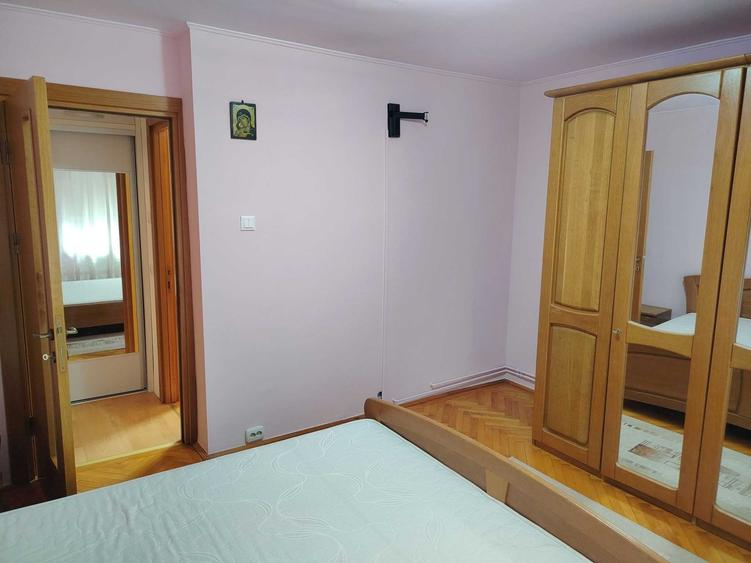 Apartament cu 2 camere decomandat în Central
