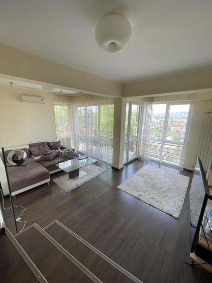 Apartament cu 3 camere decomandat, mobilat în Bună Ziua