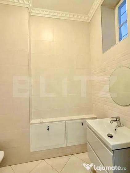 Apartament cu 3 camere decomandat în Sinaia