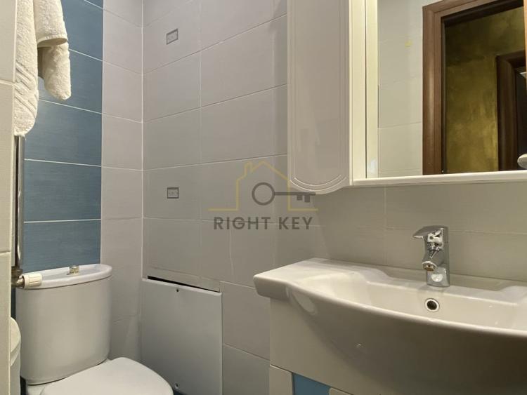 Apartament cu 3 camere decomandat, mobilat în Mărgeanului
