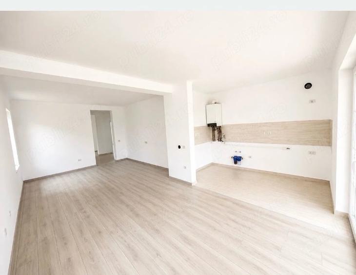 Casă cu Teren 370 Mp în Central