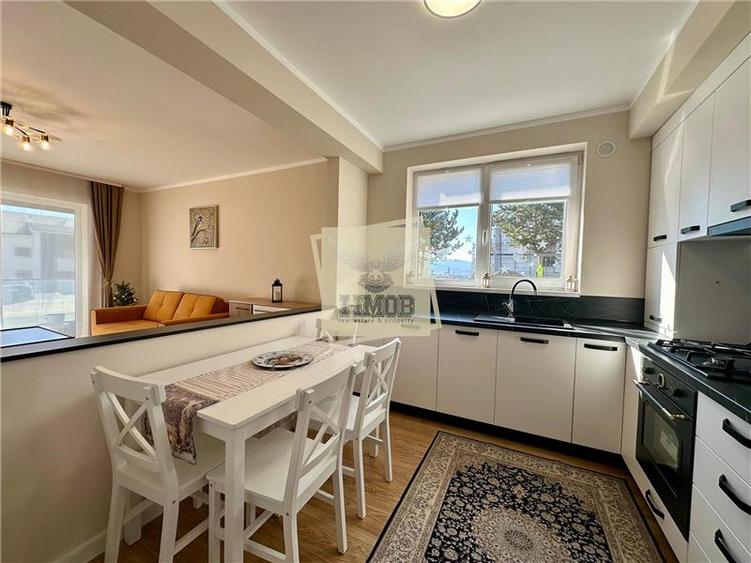 Apartament cu 2 camere decomandat, mobilat în Exterior Vest
