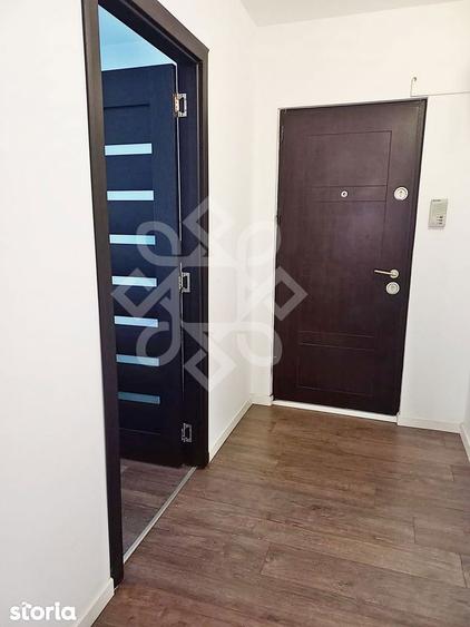Apartament cu 3 camere decomandat, mobilat în Rogerius